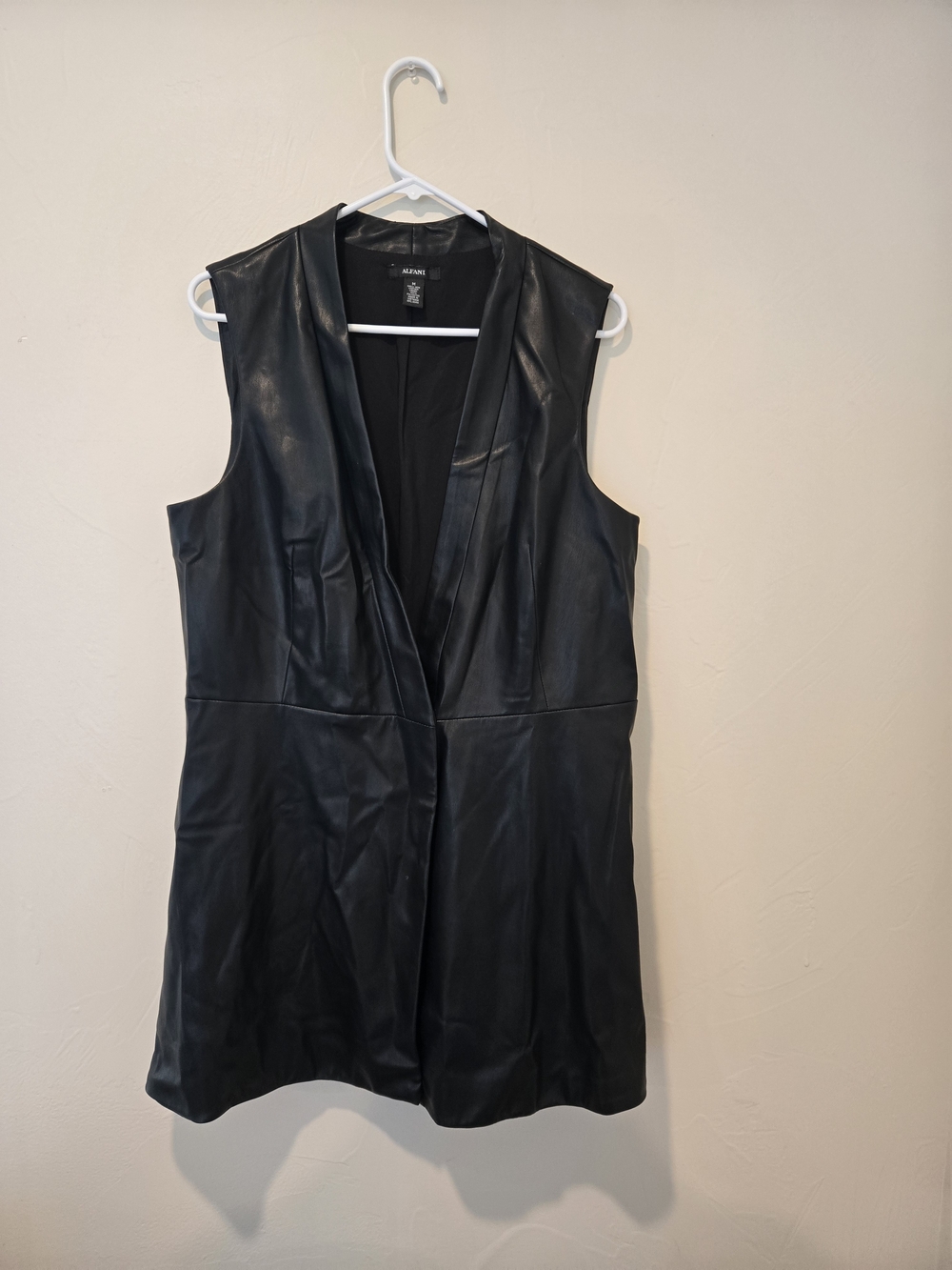 Alfani Black Sleeveless Vest